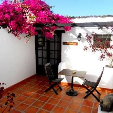 Apartamento Sleeps 2 Pool Wifi T691456 Haría