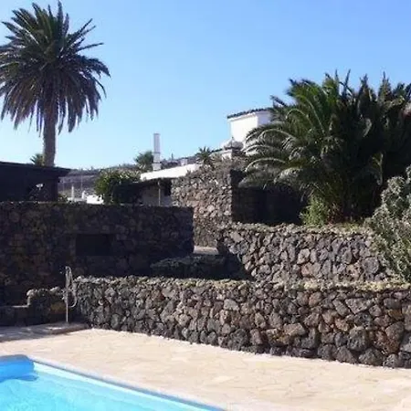 Sleeps 2 Pool Wifi T691456 Apartamento *